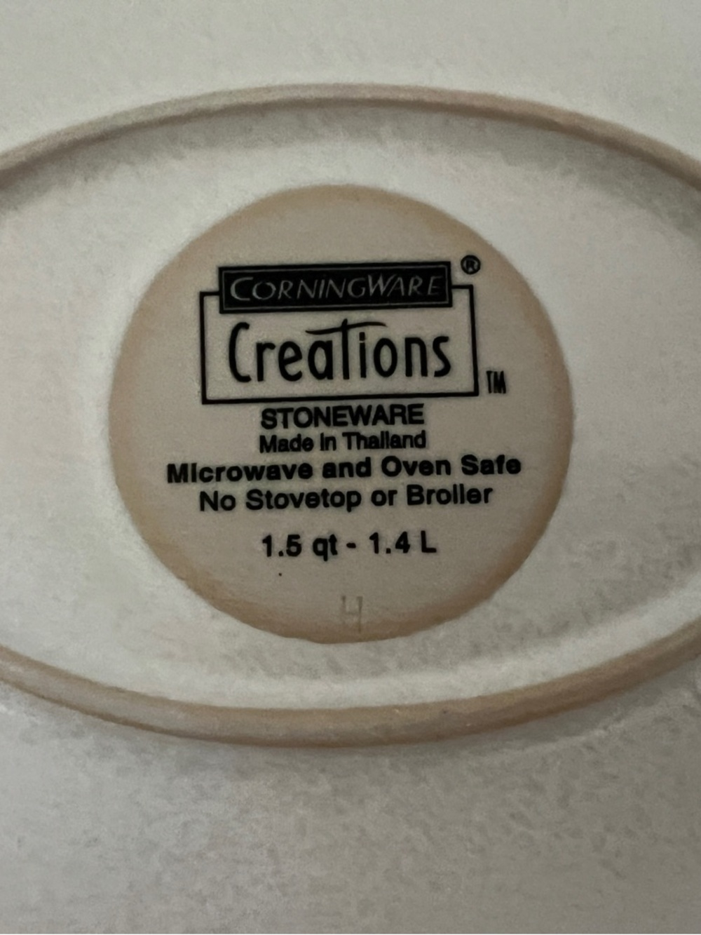 CorningWare Creations Stoneware 1.5 Qt Round Lidded Casserole Dish, excellent - Picture 7 of 10